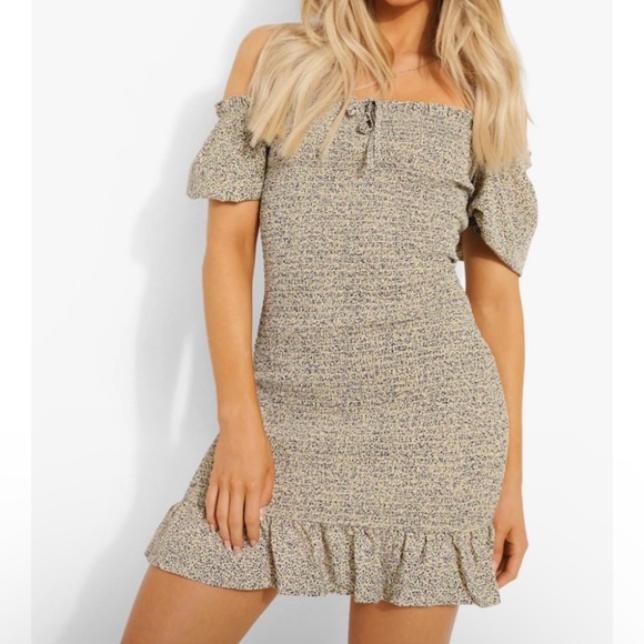 Women’s Brave Soul London Floral Print Shirred Beige Mini Dress Size Large - Picture 2 of 9